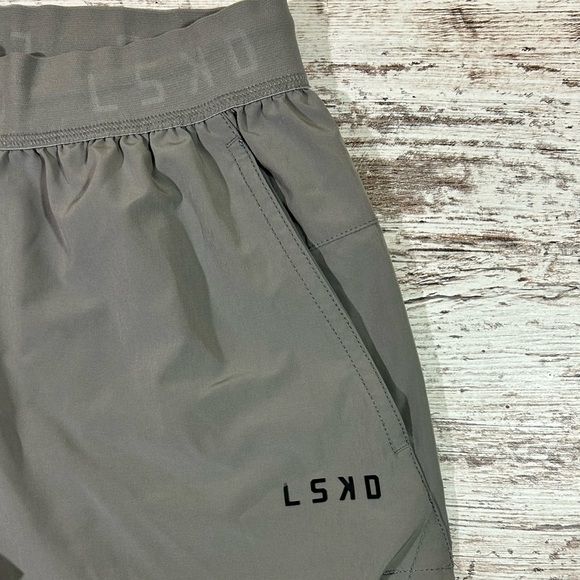 Men’s LSKD running athletic shorts unlined gray size 30 drawstring - Picture 2 of 6